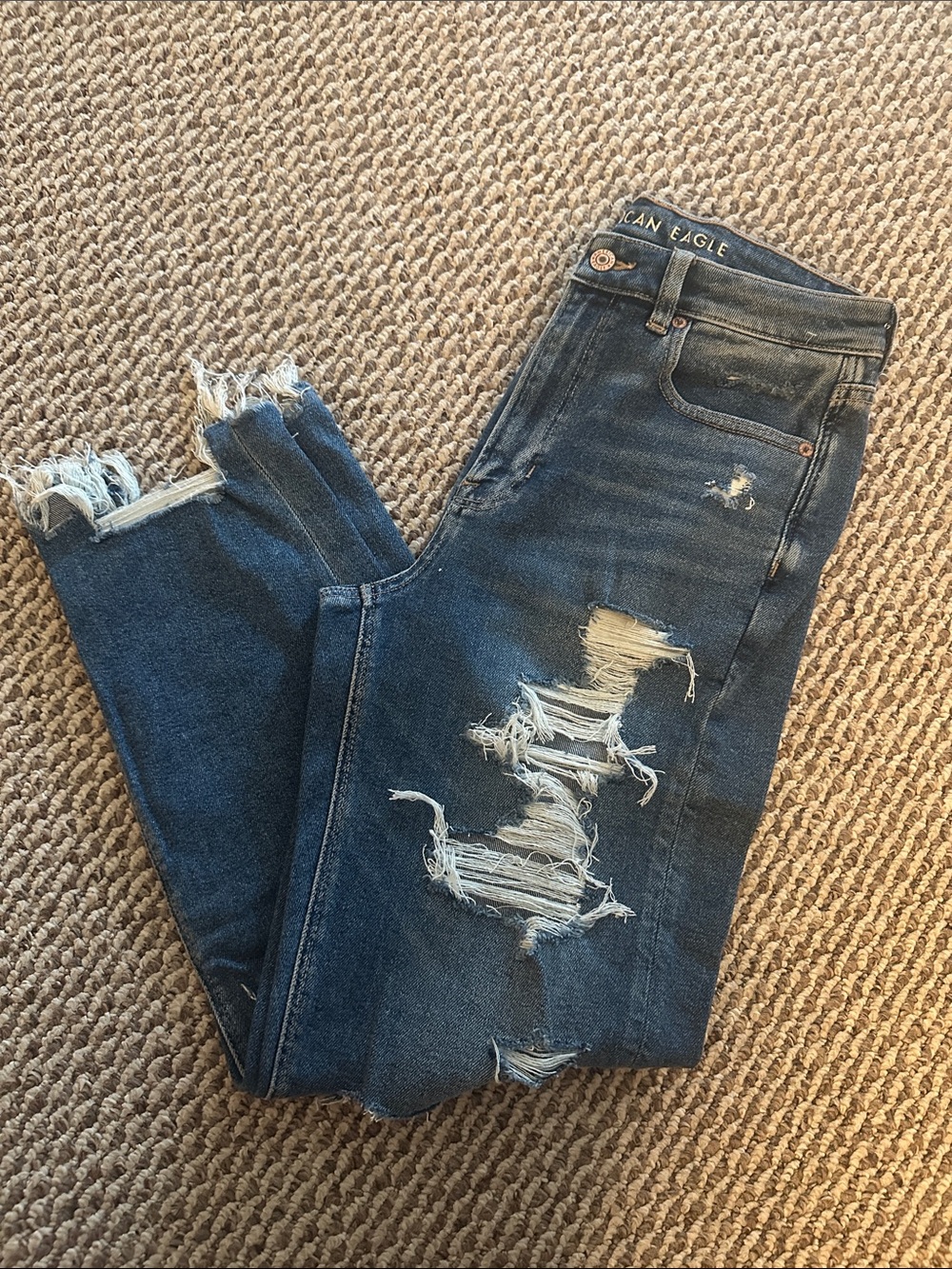 American Eagle Outfitters Women's Dark Blue Distressed Mom Straight Jean